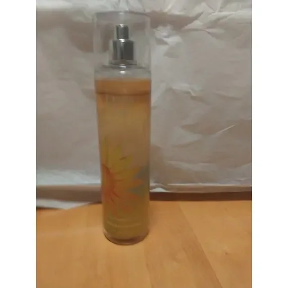 Bath & Body Works Sunflower Body Mist 8 fl oz Women's Fragrance Regular Size - Picture 1 of 2